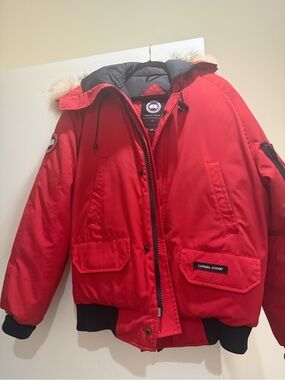 Men’s Canada Goose Chilliwack Red Parka Jacket with Fur Trim, size S